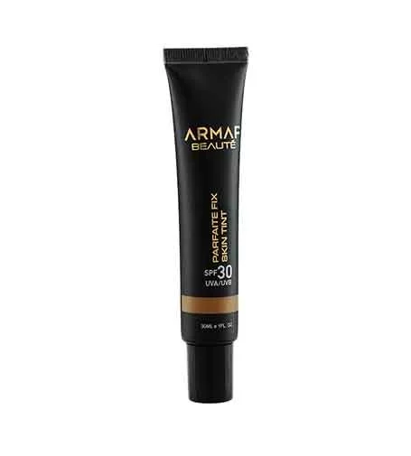 Parfaite Fix Skin Tint maquilhagem leve 03 Beige 30 ml