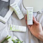 Sébium Pore Refiner creme para poros dilatados 30 ml