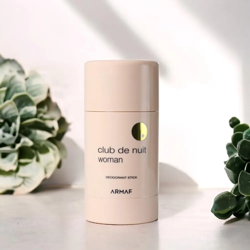 Club De Nuit Women desodorizante em stick 75 g para mulheres