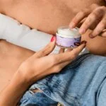 Goliate Óleo de massagem e lubrificante comestível 2 em 1 BIO - avelã 2 ml - amostra - para ela e para ele