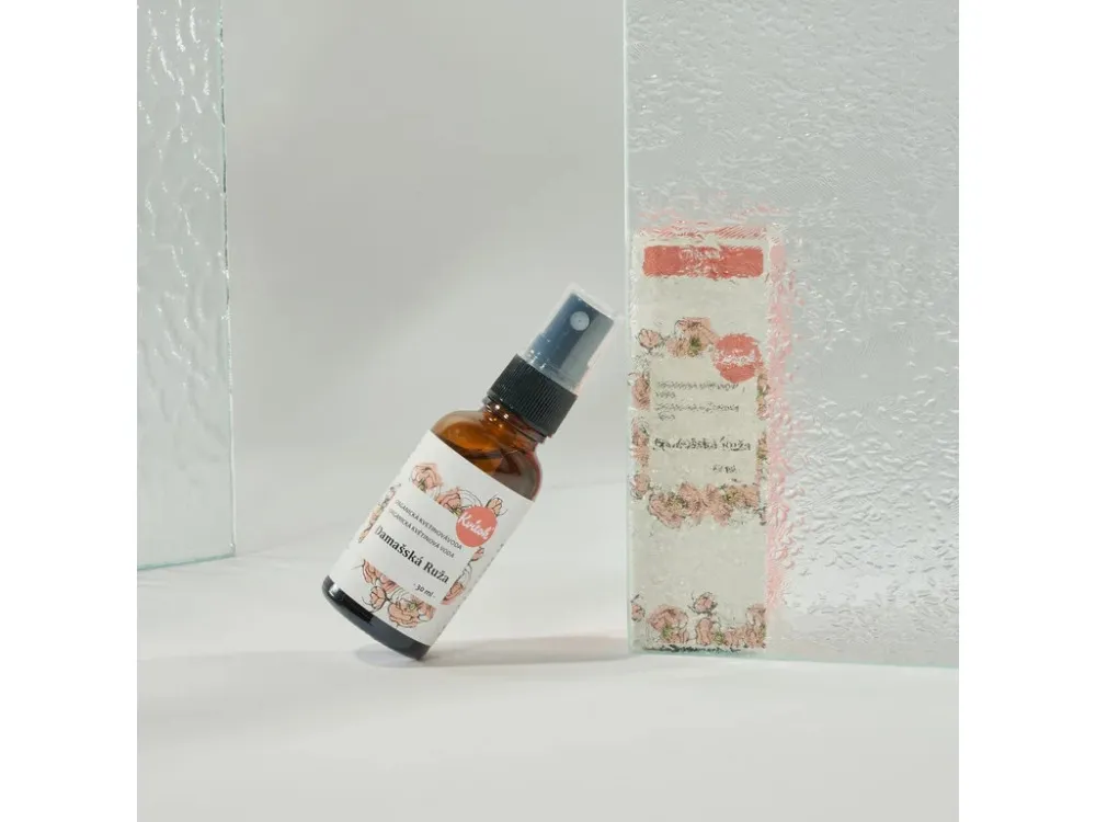 Kvitok Água floral com spray - Damask Rose BIO (30 ml) - uso universal