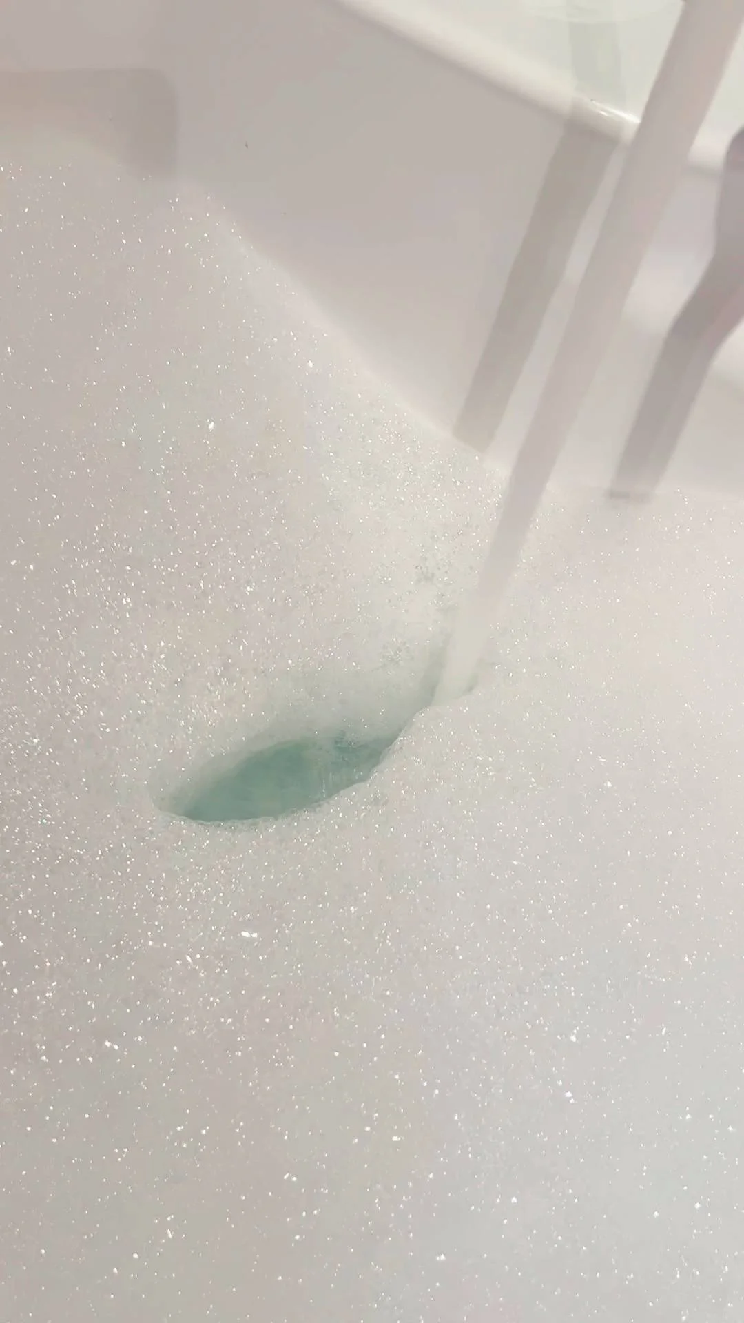 Kvitok Espuma de Banho Mágica Costa Azul 60 g - faz uma espuma maravilhosa