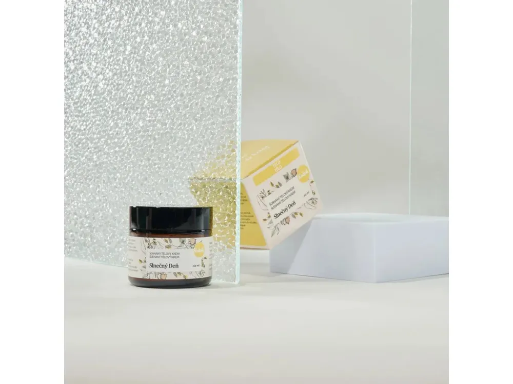 Kvitok Whipped Body Cream Sunny Day (60 ml) - com delicados tons florais