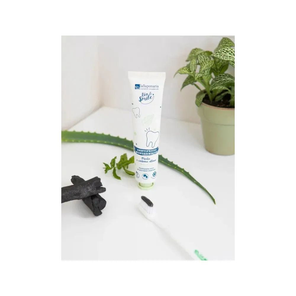 laSaponaria Pasta de dentes branqueadora WonderWhite - BIO de menta e carvão activado (75 ml)