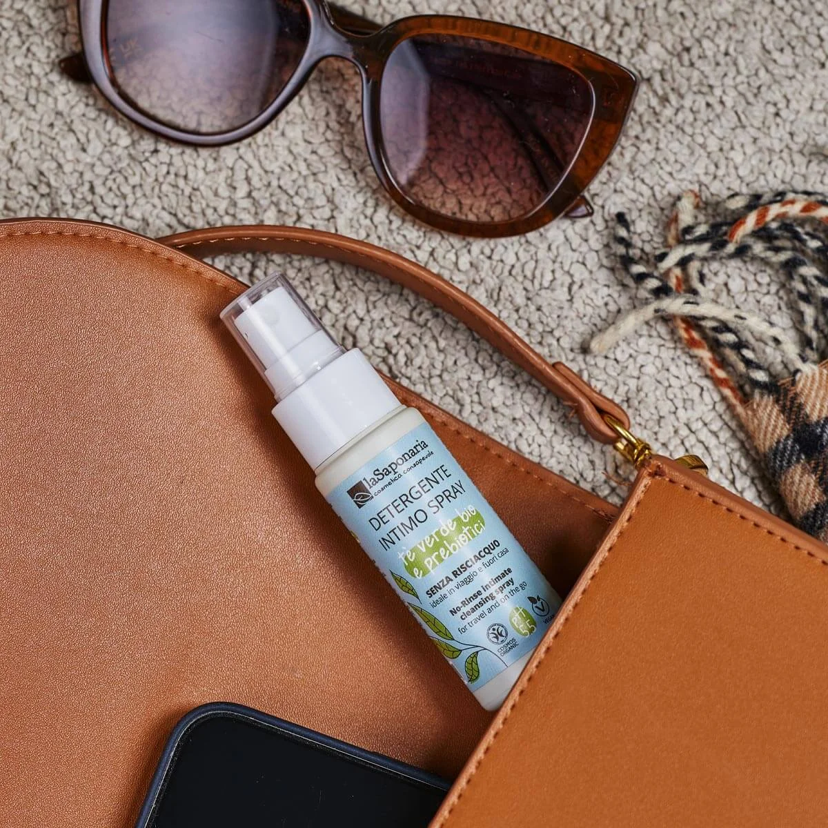 laSaponaria Spray íntimo sem enxaguar com chá verde BIO (50 ml) - higiene íntima rápida a qualquer hora e em qualquer lugar