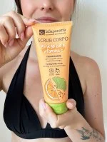 laSaponaria Esfoliante corporal com ginkgo biloba BIO e vitamina C 30 ml - para uma pele macia e radiante