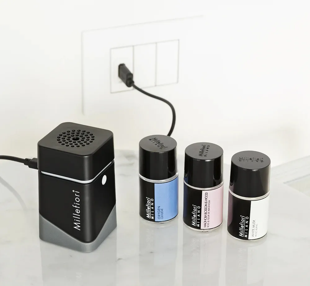 Moveo Mini difusor de aromas compacto preto Millefiori Moveo Mini kompaktní vonný difuzér černý