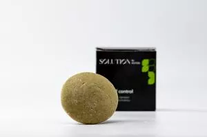 Kvitok Champô sólido prebiótico com protecção anti-poluição Controlo da caspa - 50 g