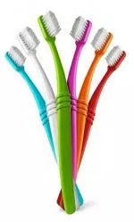 Preserve Escova de dentes (ultra macia) - roxa - feita de copos de iogurte reciclados