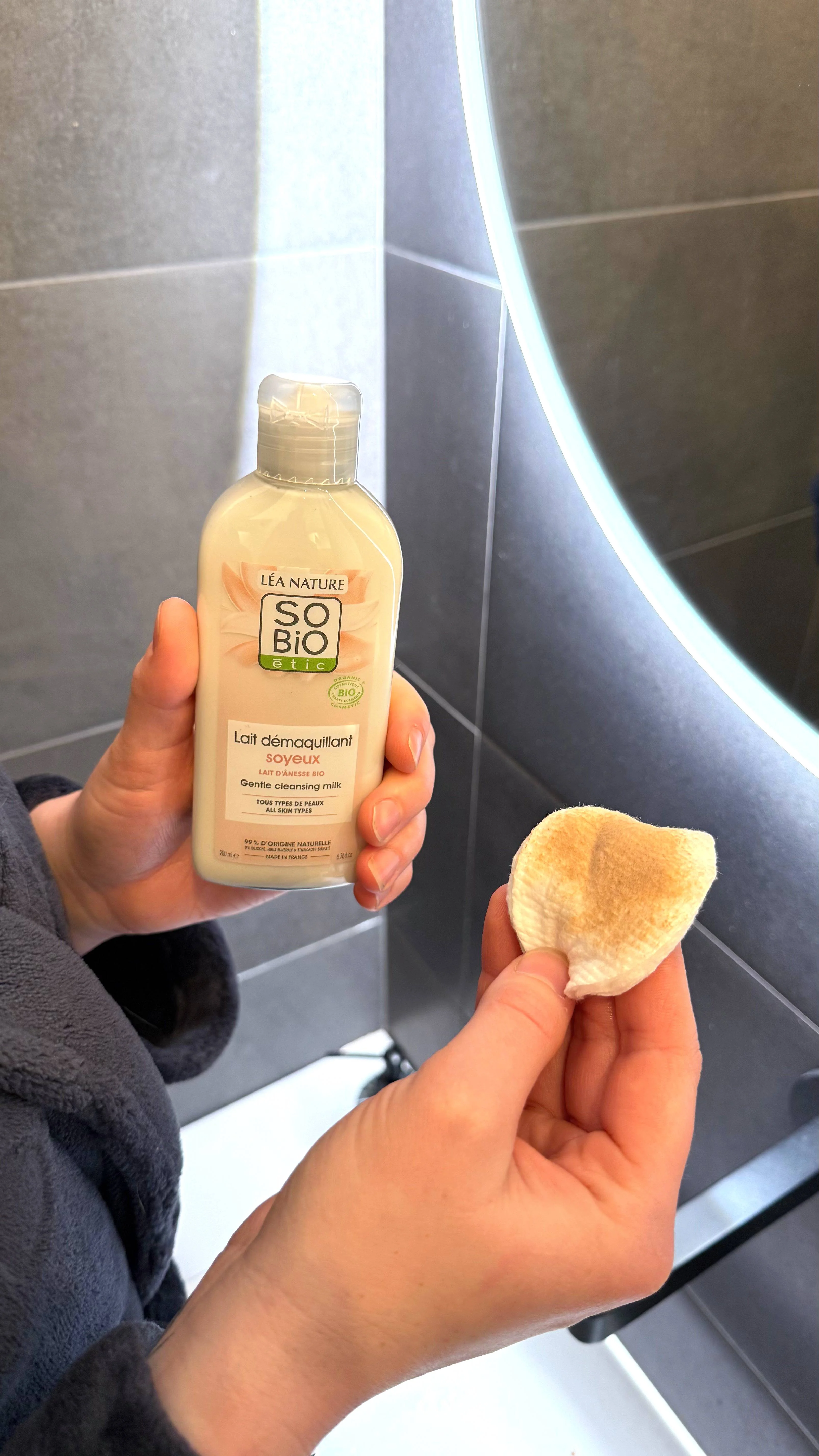 SO’BiO étic Leite desmaquilhante com leite de burra BIO (200 ml) - remove suavemente a maquilhagem e as impurezas