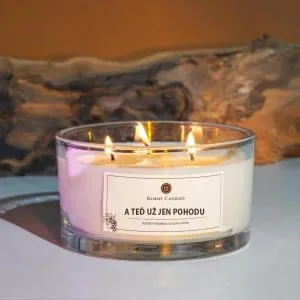 Kimmy Candles Vela de soja E agora é só relaxar (3 mechas)