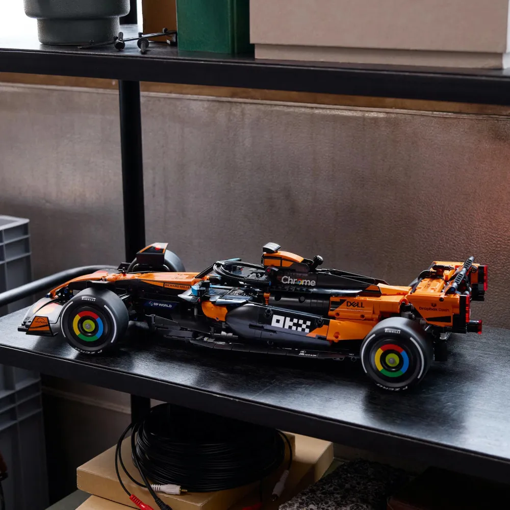 Technic 42228 Carro McLaren MCL39 F1®