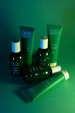 Uoga Uoga Champô More Passion BIO para dar volume ao cabelo (250 ml) - para cabelo oleoso e sem volume