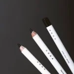Uoga Uoga Lápis de olhos suave BIO 850 Blacker than Black - Preto - 4 tonalidades para cada look