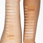 Uoga Uoga Base mineral em pó com âmbar (10 g) 635 Captured Ray of Sun - leve, natural, SPF 15