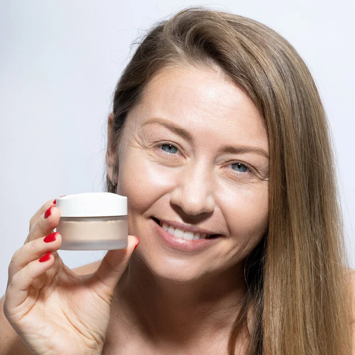Uoga Uoga Base mineral em pó com âmbar (10 g) 803 Dandelion Syrup - leve, natural, SPF 15