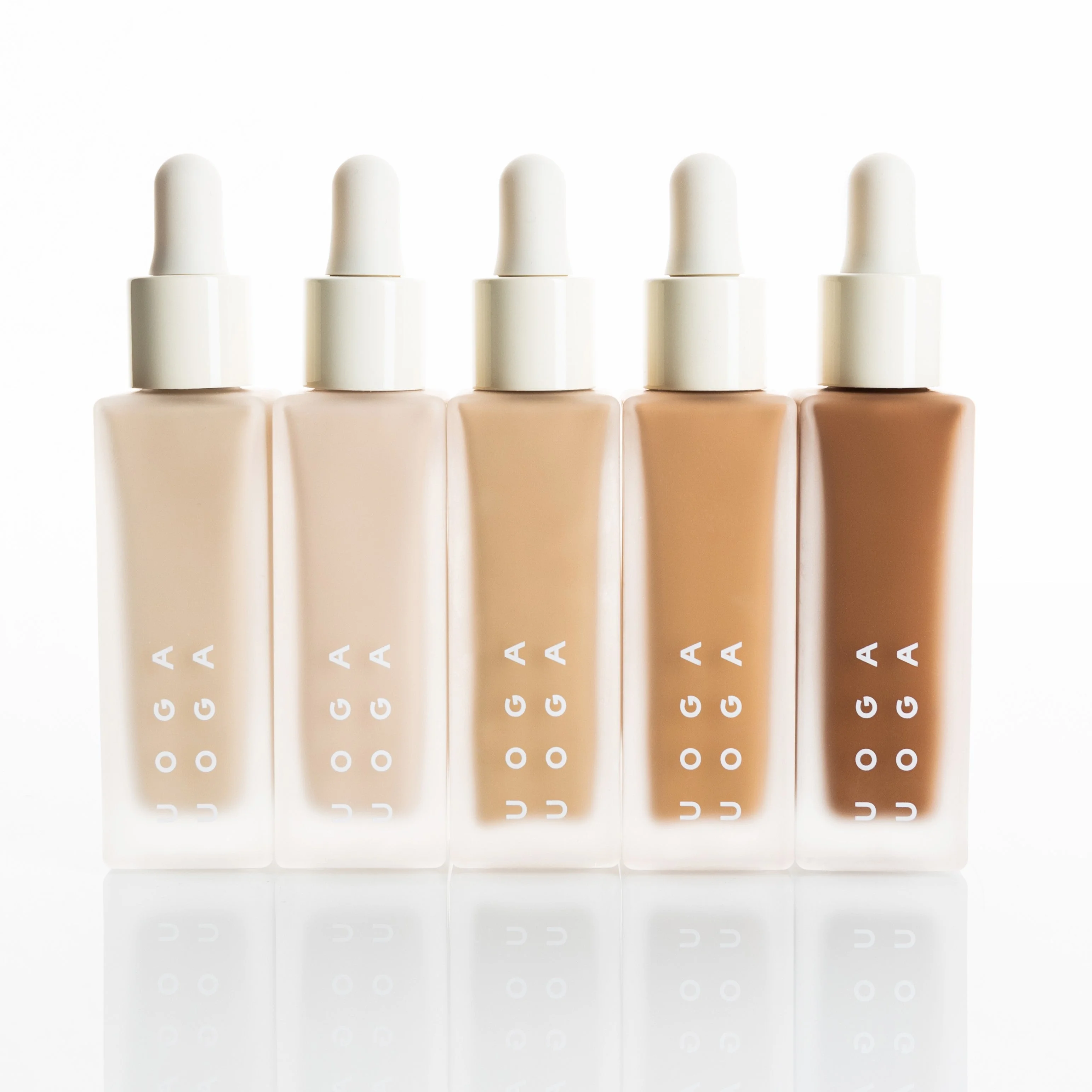 Uoga Uoga Base mineral líquida e sérum SPF 20 BIO (30 ml) 687 Warm Stones - hidrata e protege a pele