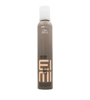 Wella Professionals EIMI Natural Volume espuma para dar volume ao cabelo com fixação leve