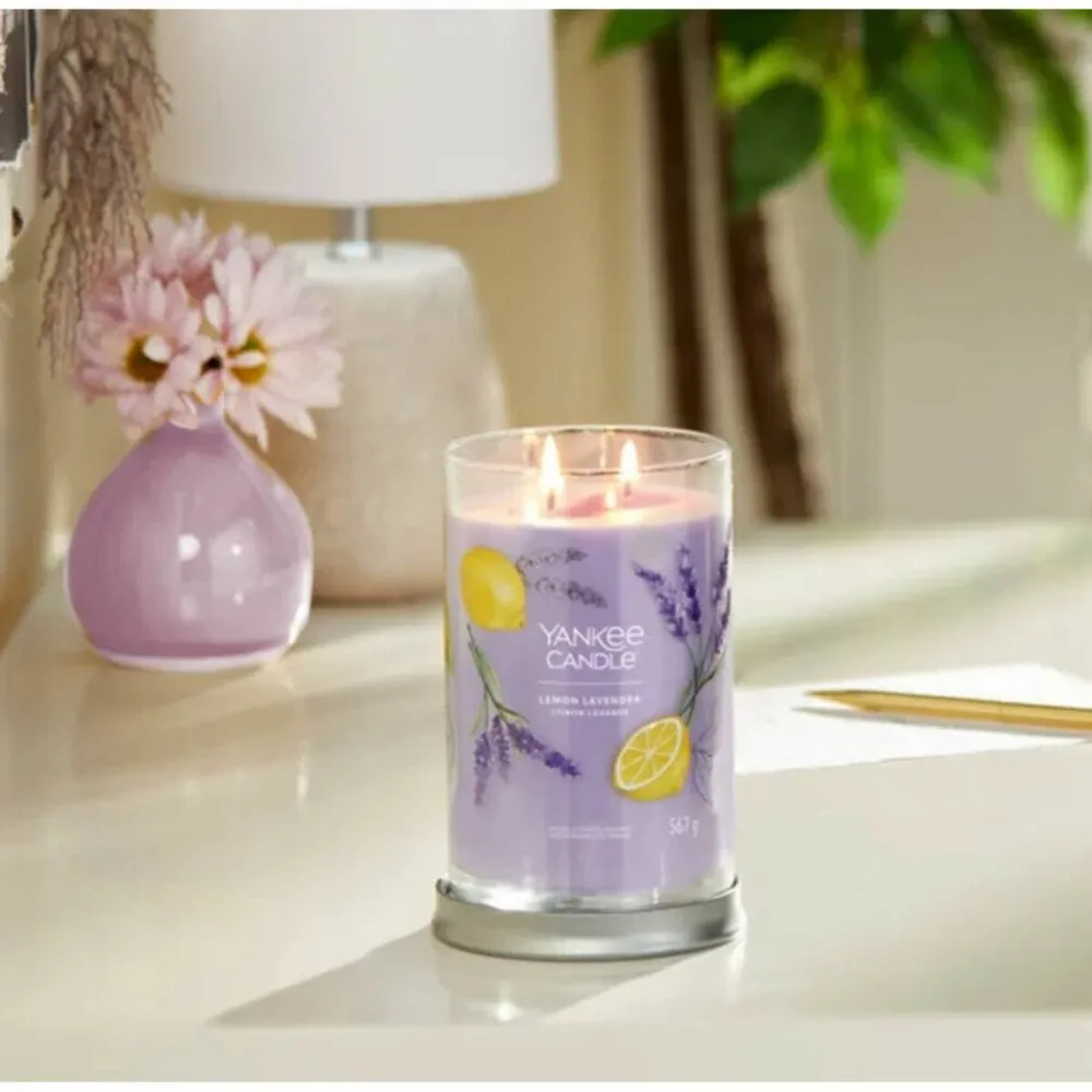 Lemon Lavender signature tumbler grande 567 g