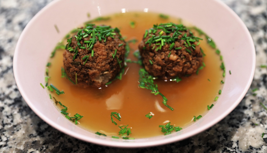 Por que o arroz com fígado é a escolha ideal para a culinária sustentável