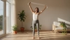 # Exercite os ombros em casa de forma simples usando uma toalha comum