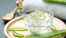 O gel de aloe vera é o seu assistente diário (não apenas) para uma pele saudável