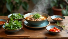 Pho bo de carne bovina irá surpreendê-lo com seus sabores e aromas únicos.