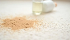 Como limpar um tapete com bicarbonato de sódio e devolver-lhe um aspeto fresco