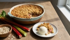 # Rebarborový crumble s ovesnou drobenkou nunca decepciona