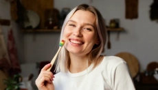 Descubra a desinfecção bucal natural para um hálito fresco