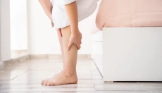 O que causa tornozelo inchado sem lesão e como evitá-lo?